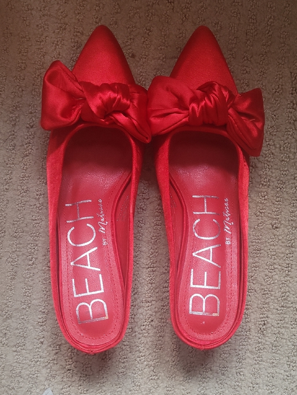 Red Pointed Bow Kitten Heels